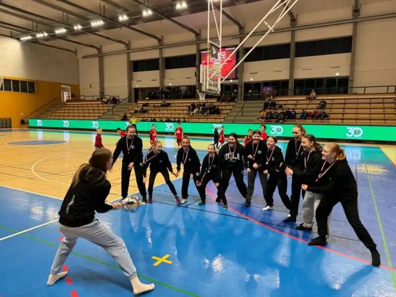 Šampiónky U14 aneb jak probíhal Vánoční turnaj v Plzni