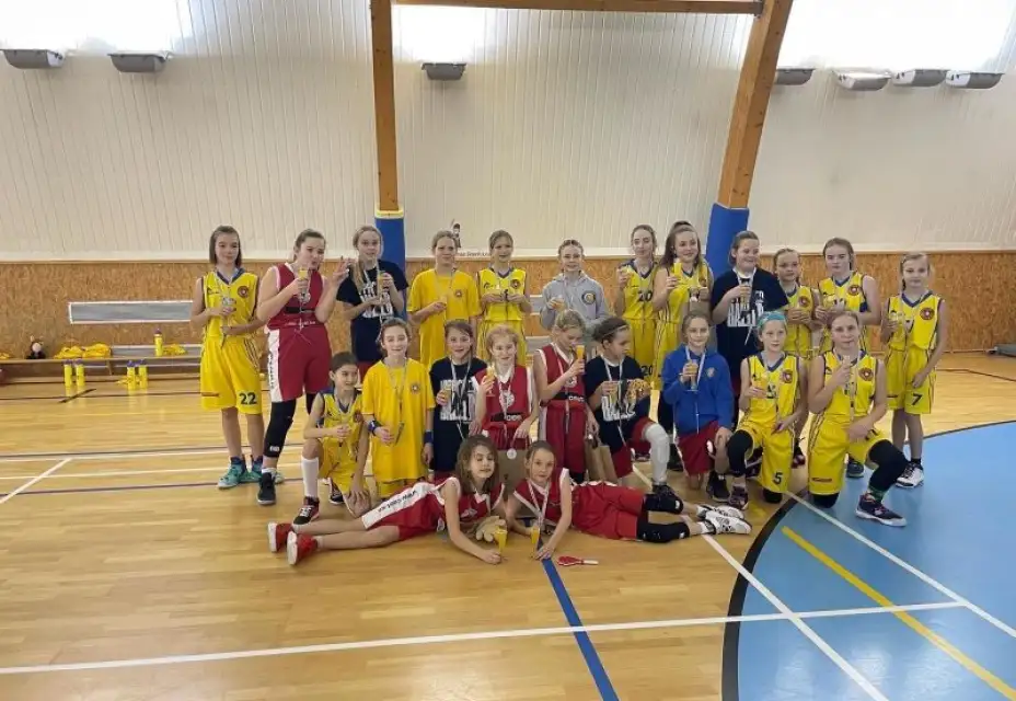 Vánoční přátelská utkání U12